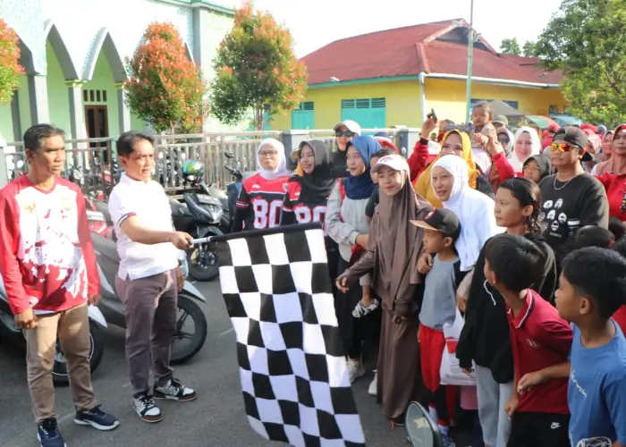 Wawako Pontianak Bahasan buka senam zumba dan fun walk HUT RI ke-80