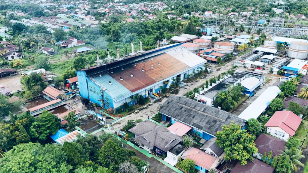 Foto aerial Unit Layanan PLTGD Siantan Dengan Daya Terpasang 72,4 MW dan Daya Mampu Nominal 44,5 MW menjadi salah satu penopang pasokan kelistrikan Kota Pontianak, Kalimantan Barat.