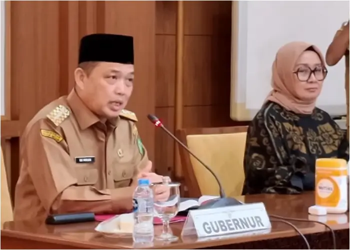 Gubernur Kalbar Ria Norsan saat sampaikan komitmen transparansi keuangan daerah bersama BPK di Pontianak. (instagram.com/rianorsan.id)