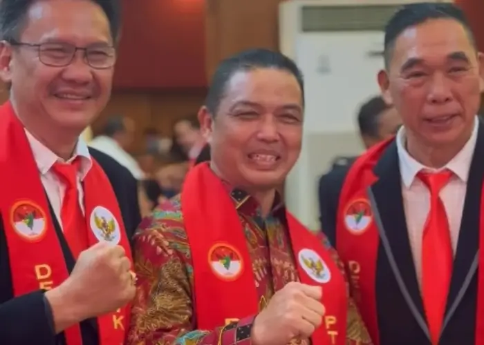 Gubernur Kalbar Ria Norsan saat dinobatkan sebagai Dewan Pengarah PTK-Indonesia periode 2025-2029