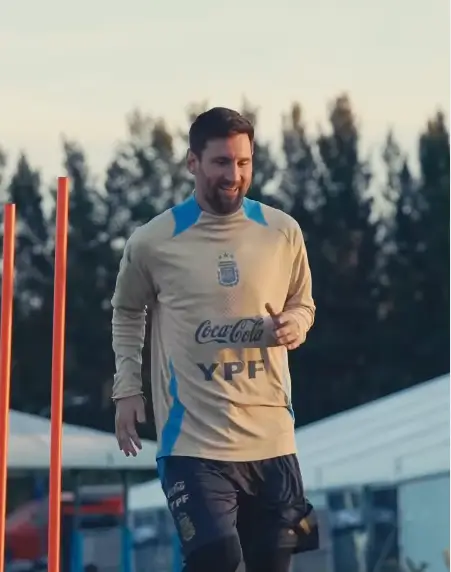 Lionel Messi fokus latihan fisik sebelum pertandingan Argentina vs Venezuela. (instagram.com/afaseleccion)