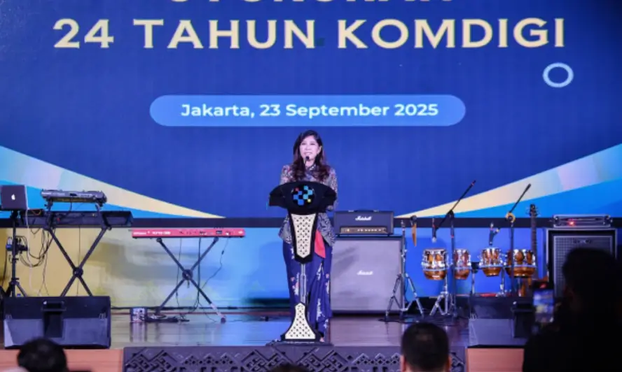 Menkomdigi Meutya Hafid memberikan sambutan pada Syukuran HUT ke-24 Kemkomdigi di Jakarta. (Komdigi)