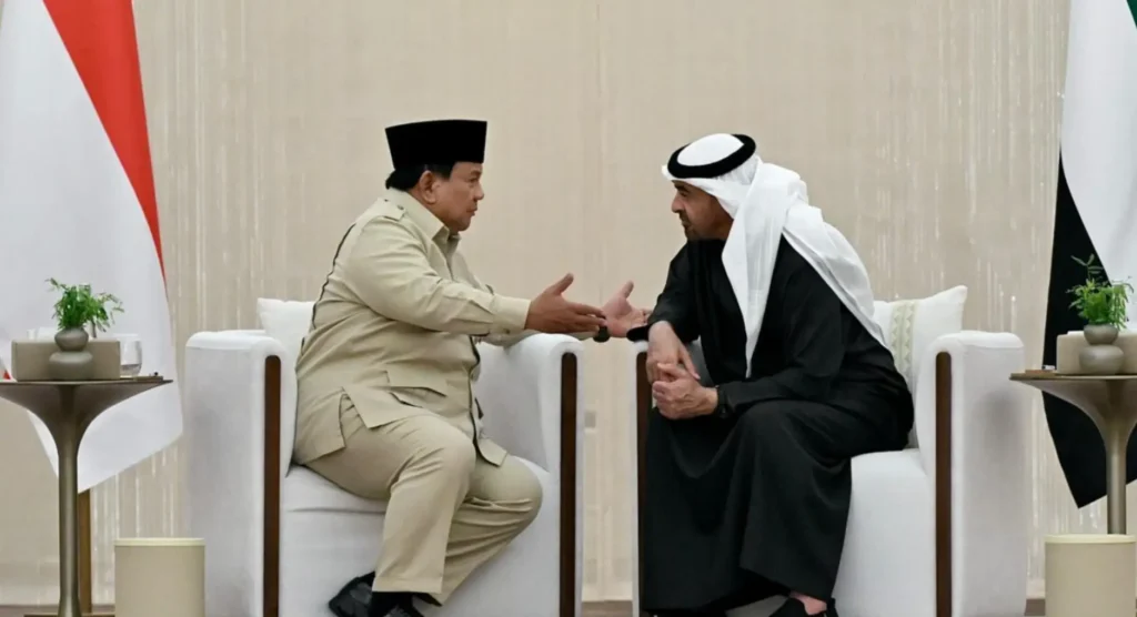 Pertemuan antara Presiden Prabowo Subianto dan Presiden MBZ di Abu Dhabi. (BPMI Setpres)