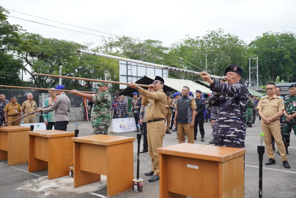 Peniupan sumpit secara simbolis menandai dimulainya Kejuaraan Sumpitan Dankodaeral XII Cup 2025.