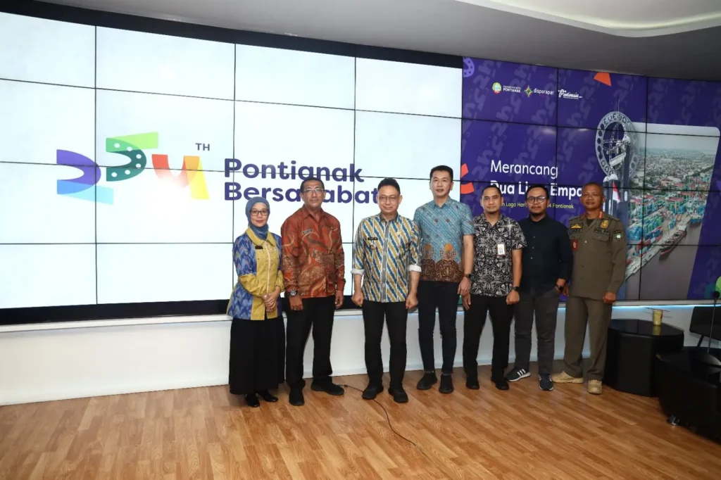 Logo Hari Jadi ke-254 Pontianak resmi diluncurkan oleh Wali Kota Pontianak Edi Rusdi Kamtono.