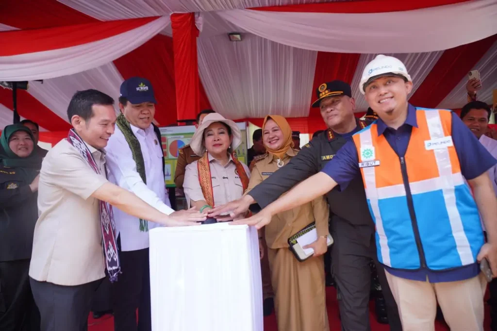 Pelepasan ekspor kratom dan ikan Arwana menjadi simbolis dimulainya Giat Akselerasi Ekspor 2025.