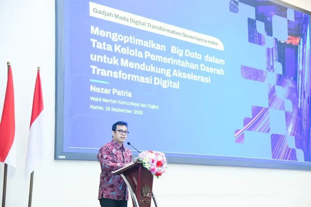 Wakil Menteri Komunikasi dan Digital Nezar Patria berbicara dalam seminar nasional tentang pemanfaatan big data di Yogyakarta. (Foto: Ardi W/Komdigi)