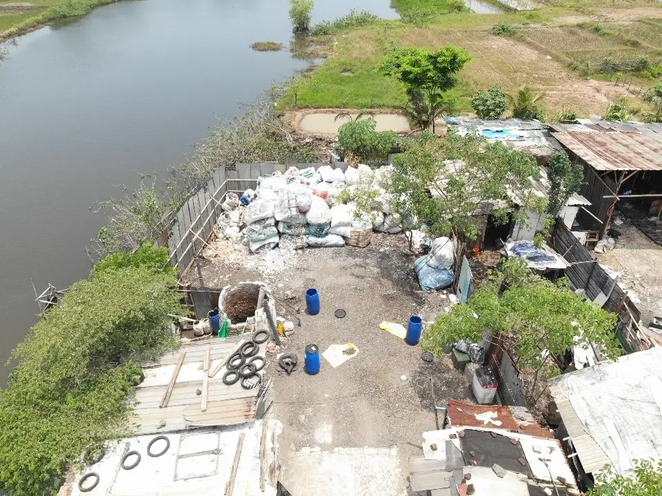 Situasi lingkungan di kawasan industri Cikande usai ditemukannya material radioaktif. (kemenlh.go.id)