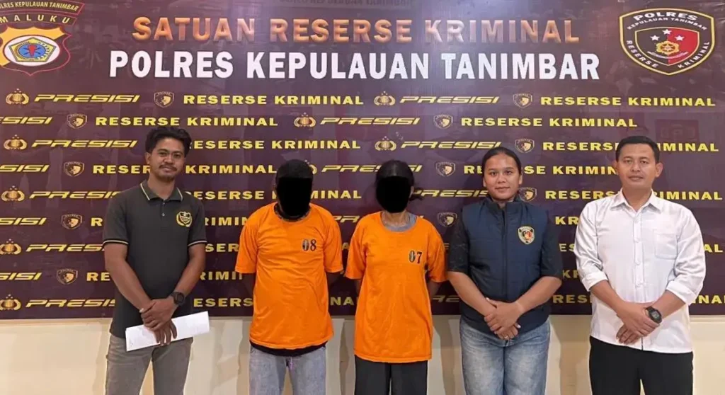 Petugas Polres Kepulauan Tanimbar menggelar konferensi pers kasus kekerasan seksual terhadap anak. (instagram.com/humaspolreskep.tanimbar)