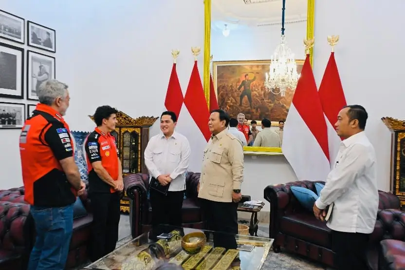Presiden Prabowo menerima Marc Marquez di Istana Merdeka. (Kemenpora)