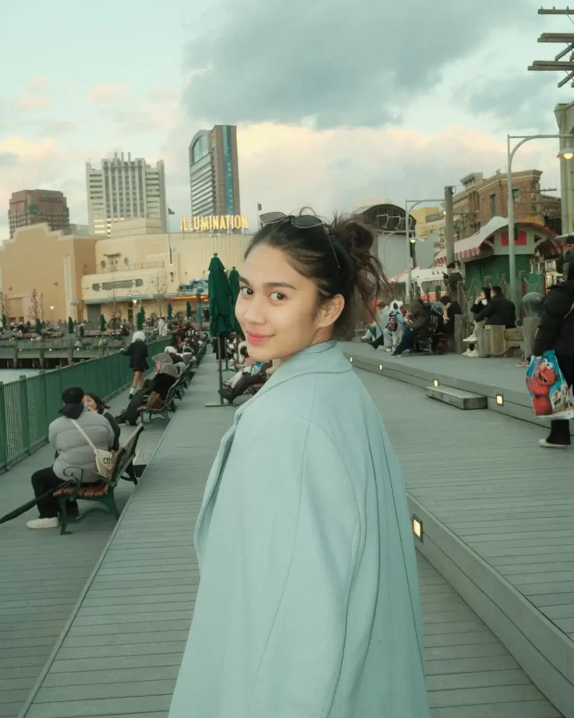 Bareskrim Polri resmi menaikkan status kasus dugaan pencemaran nama baik Zize ke tahap penyidikan. (instagram.com/azizahsalsha_)