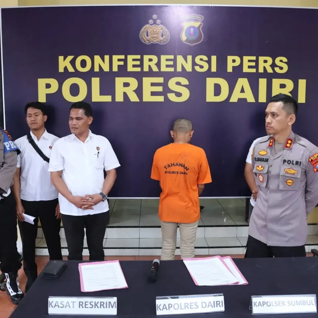 Polres Dairi menangkap pelaku ayah yang gauli anak kandung Jumat (17/10/2025). (instagram/humas.polres.dairi)