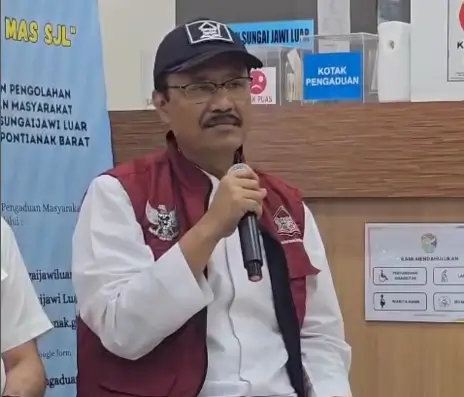 Mensos Saifullah Yusuf dalam kunjungan kerja di Kalbar, membahas program sosial nasional. (Kemensos)
