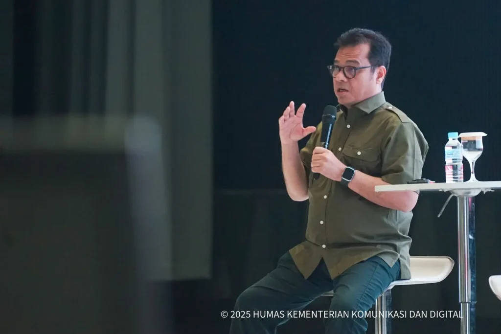 Nezar Patria menegaskan pertumbuhan startup AI Indonesia yang didominasi generasi muda. (dok.komdigi)