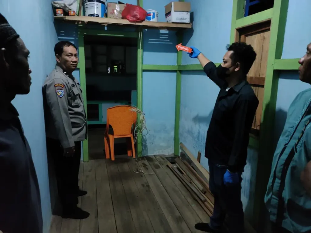 Lokasi pemuda di Kubu Raya tewas gantung diri diduga karena masalah asmara.