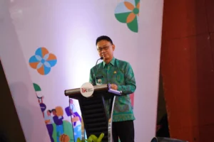 Wali Kota Pontianak Edi Rusdi Kamtono memberikan sambutan pada Puncak Bulan Inklusi Keuangan (BIK) 2025 di PCC.