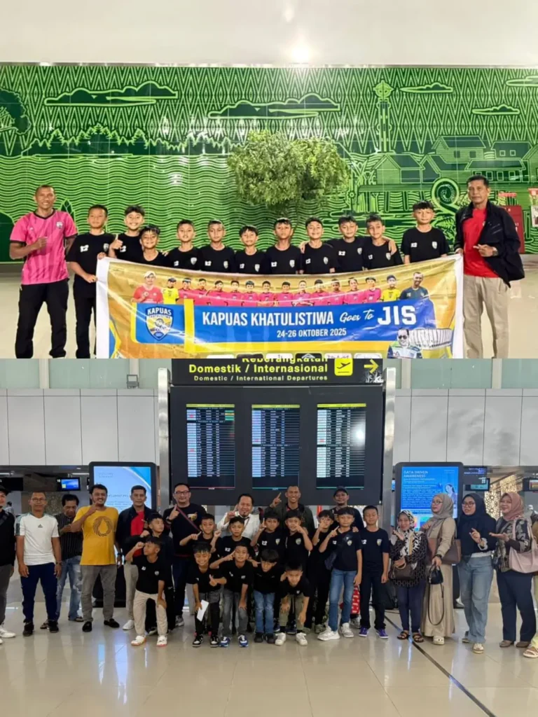 Tim SSB Kapuas Khatulistiwa Pontianak bersama pelatih Angah Syahril dan Juliansyah bersiap mewakili Kalimantan Barat di ajang Grassroots Nasional Indonesia di Jakarta International Stadium.