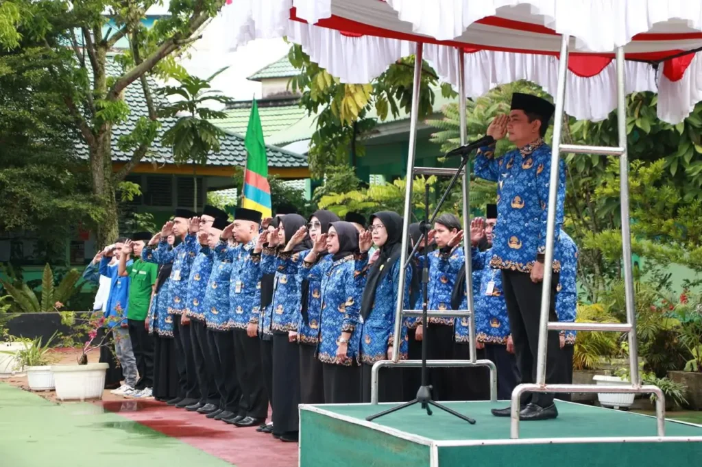 Wakil Wali Kota Pontianak Bahasan mengajak para pemuda untuk menjadi penentu sejarah melalui semangat, kerja keras, dan kejujuran.