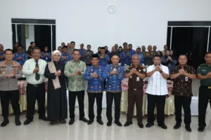 Wali Kota Pontianak Edi Rusdi Kamtono menghadiri acara pisah sambut Kepala Kejari (Kajari) Pontianak.