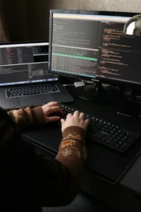 Mengenali jenis hacking. (unsplash.com/@proggga)