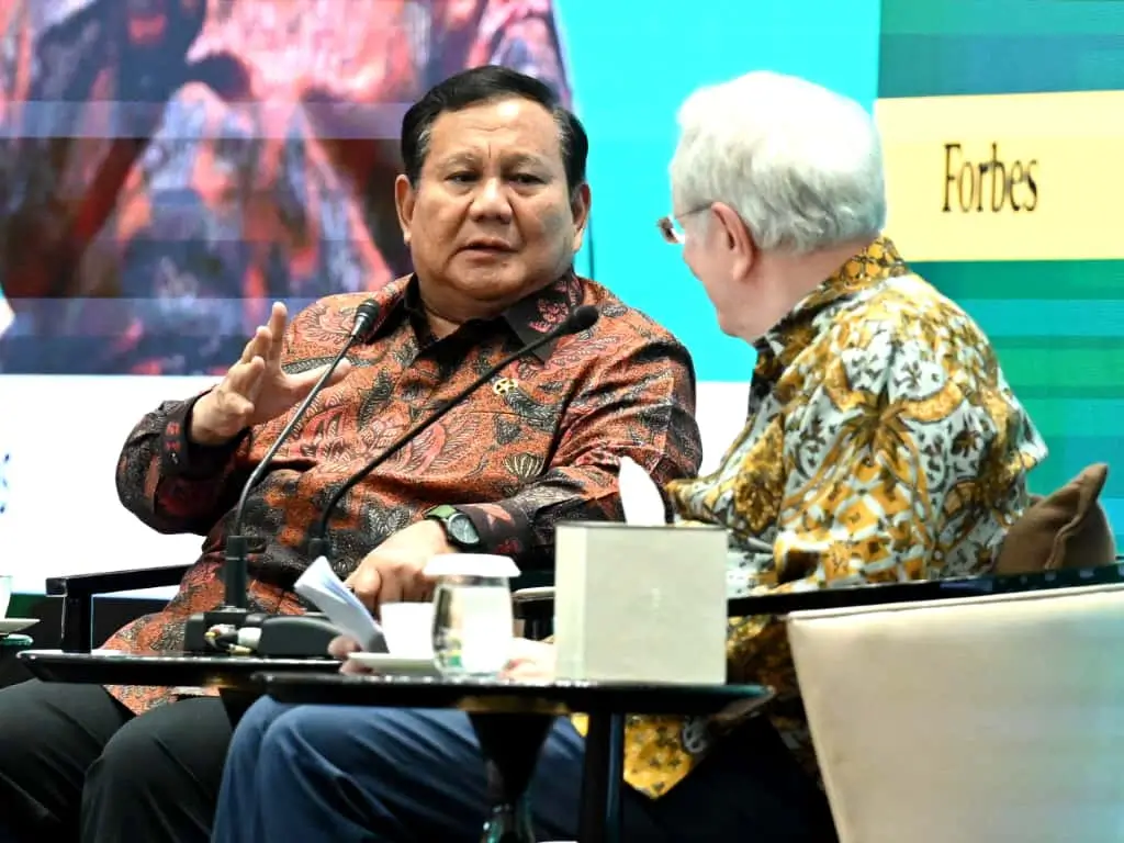 Presiden Prabowo menyampaikan komitmen pemberantasan korupsi saat dialog bersama Steve Forbes. (BPMI Setpress)