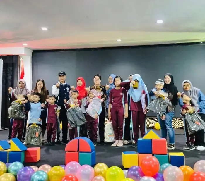 Wali Kota Singkawang Tjhai Chui Mie menghadiri peringatan Hari Disabilitas Internasional 2025 bersama anak-anak disabilitas. (MC Singkawang)