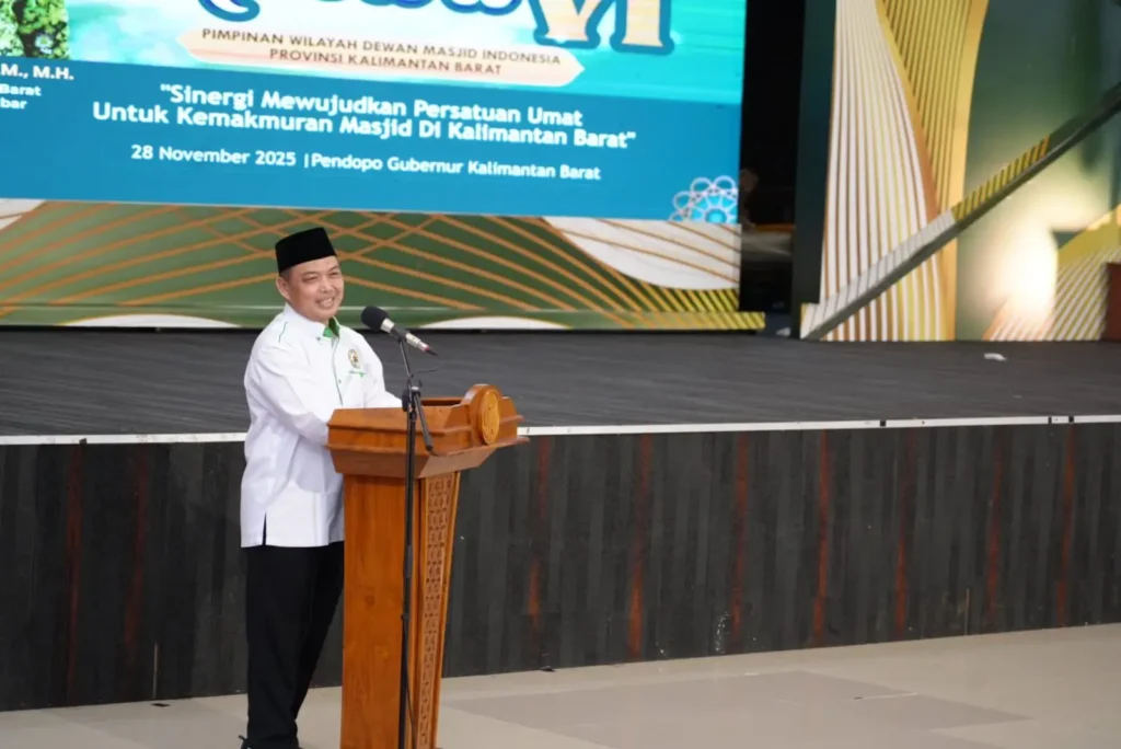 Gubernur Kalimantan Barat Ria Norsan menutup Muswil Ke-6 DMI dan menyerukan persatuan umat di Pendopo Gubernur.