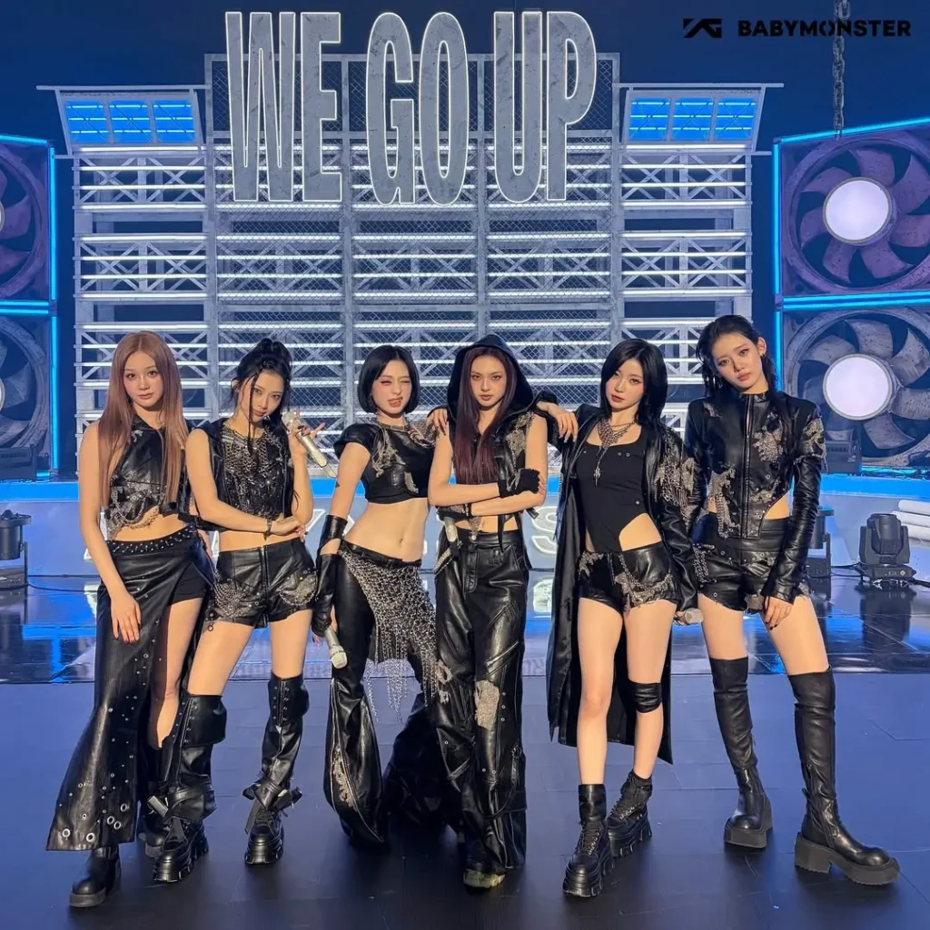 BABYMONSTER tampil energik membawakan lagu “We Go Up” di atas panggung, menegaskan dominasi mereka di industri K-Pop global. (instagram.com/babymonster_ygofficial)
