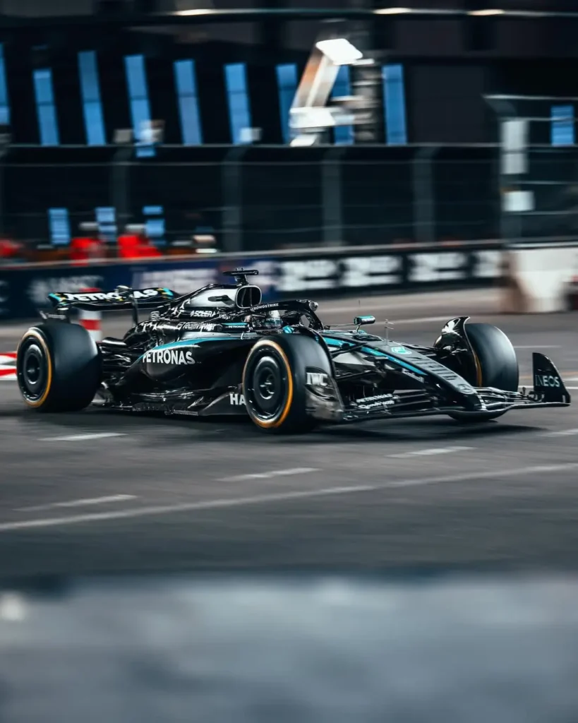 George Russell memimpin sesi FP3 GP Las Vegas 2025 dengan catatan waktu tercepat. (instagram.com/mercedesamgf1)
