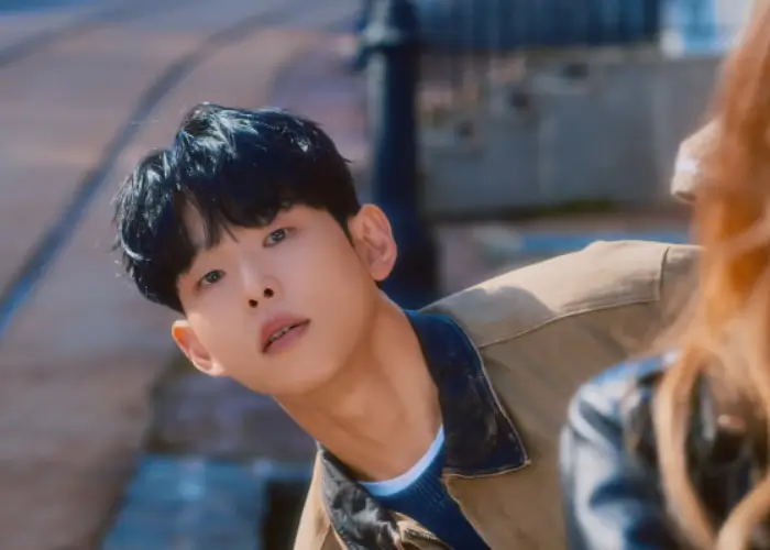 Paul Kim siap comeback dengan lagu “Have A Good Time” pada 17 November 2025 setelah sepuluh bulan hiatus dari dunia musik. (instagram.com/paulkim.official)