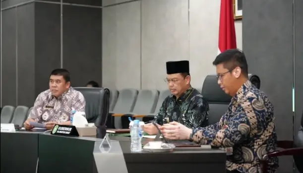 Gubernur Ria Norsan mengikuti rapat koordinasi percepatan realisasi APBD 2025 dan menegaskan komitmen Pemprov Kalbar untuk memperkuat pertumbuhan ekonomi daerah. (instagram.com/adpim.provkalbar)