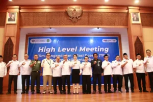 Wakil Wali Kota Pontianak Bahasan menyampaikan kondisi harga dan ketersediaan bahan pokok menjelang Natal dan Tahun Baru pada High Level Meeting di Kantor Perwakilan Bank Indonesia Provinsi Kalbar.