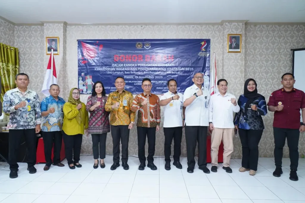 Wali Kota Pontianak Edi Rusdi Kamtono saat memberikan arahan sebelum dimulainya Donor Darah dalam rangka Hari Bakti Kementerian Keimigrasian dan Pemasyarakatan ke-1.