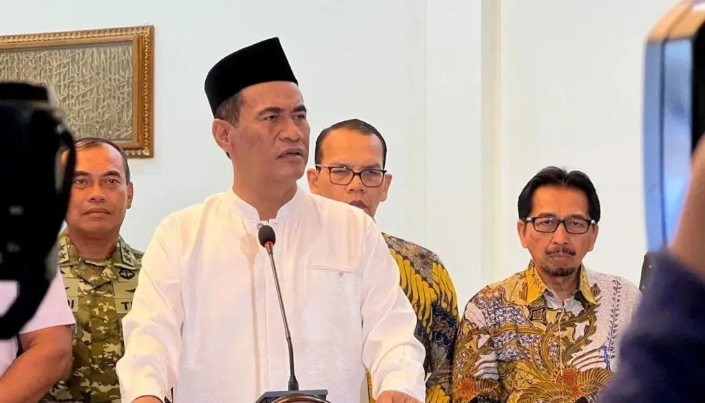 Menteri Pertanian Andi Amran Sulaiman memberikan pernyataan terkait kasus masuknya 250 ton beras ilegal di Sabang. (Pertanian.go.id)