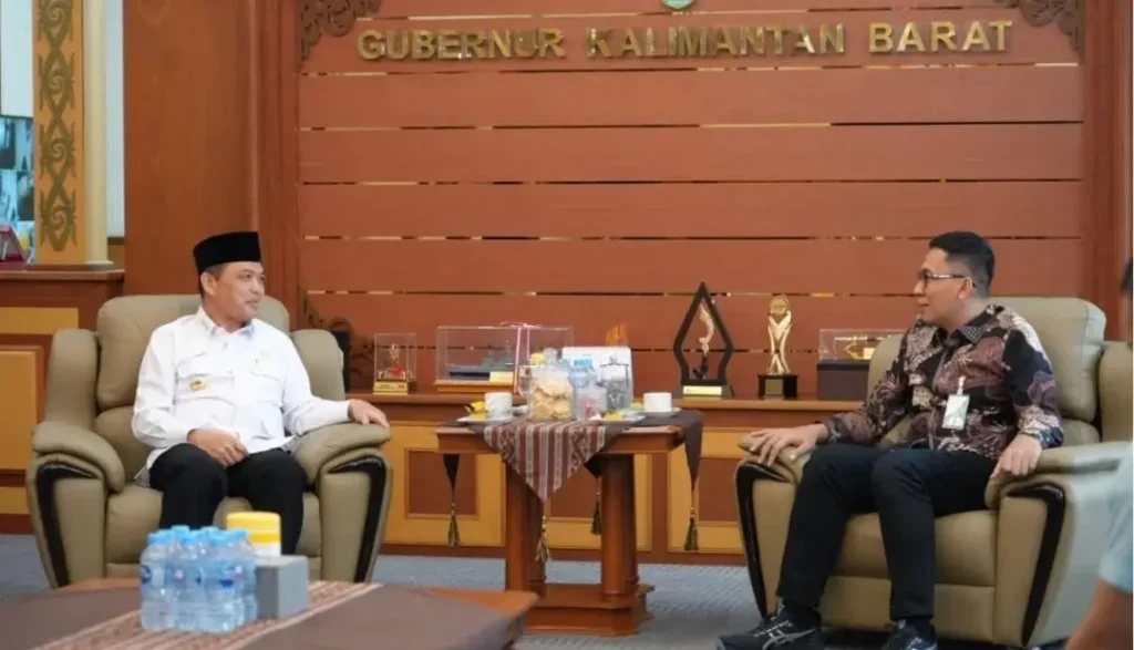 Gubernur Kalbar Ria Norsan menerima kunjungan Kepala BPJS Ketenagakerjaan Regional Kalimantan di Pontianak. (instagram.com/adpim.provkalbar)