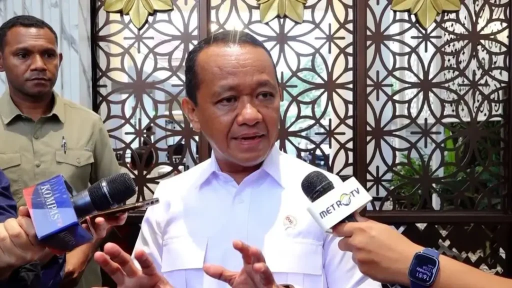Menteri ESDM Bahlil Lahadalia menetapkan alokasi biodiesel 2026 dalam konferensi pers di Jakarta. (instagram.com/bahlillahadalia)
