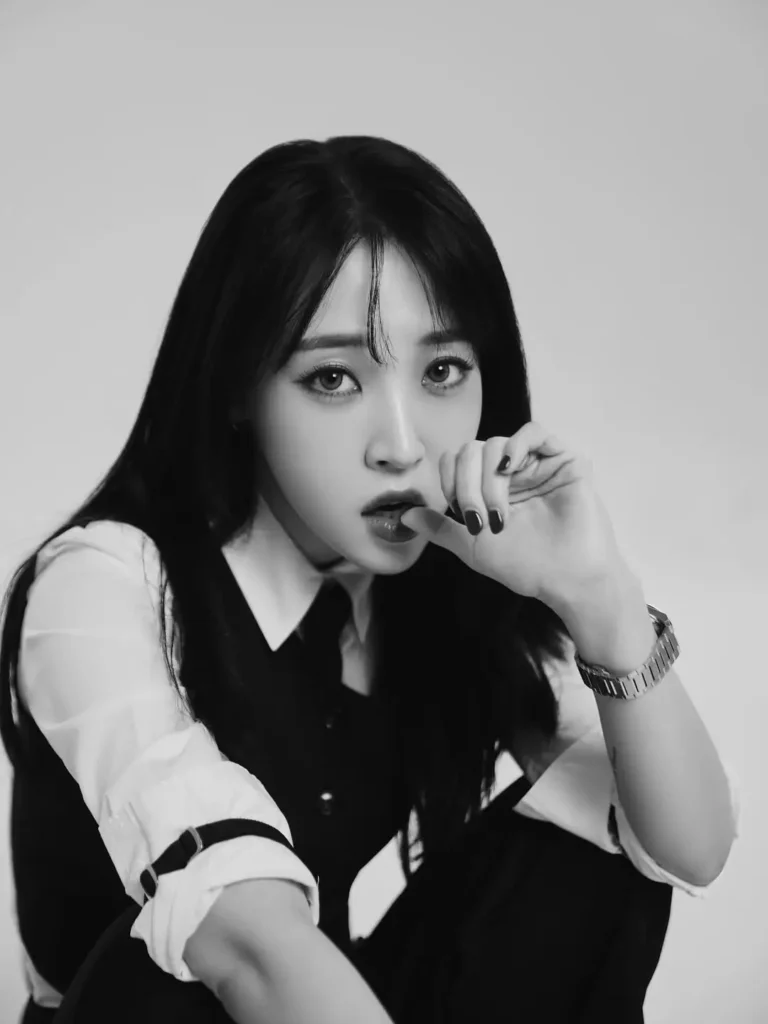 Moonbyul dalam konser tur global “MUSEUM” di Singapura, disambut antusiasme luar biasa dari para penggemar. (instagram.com/mo_onbyul)