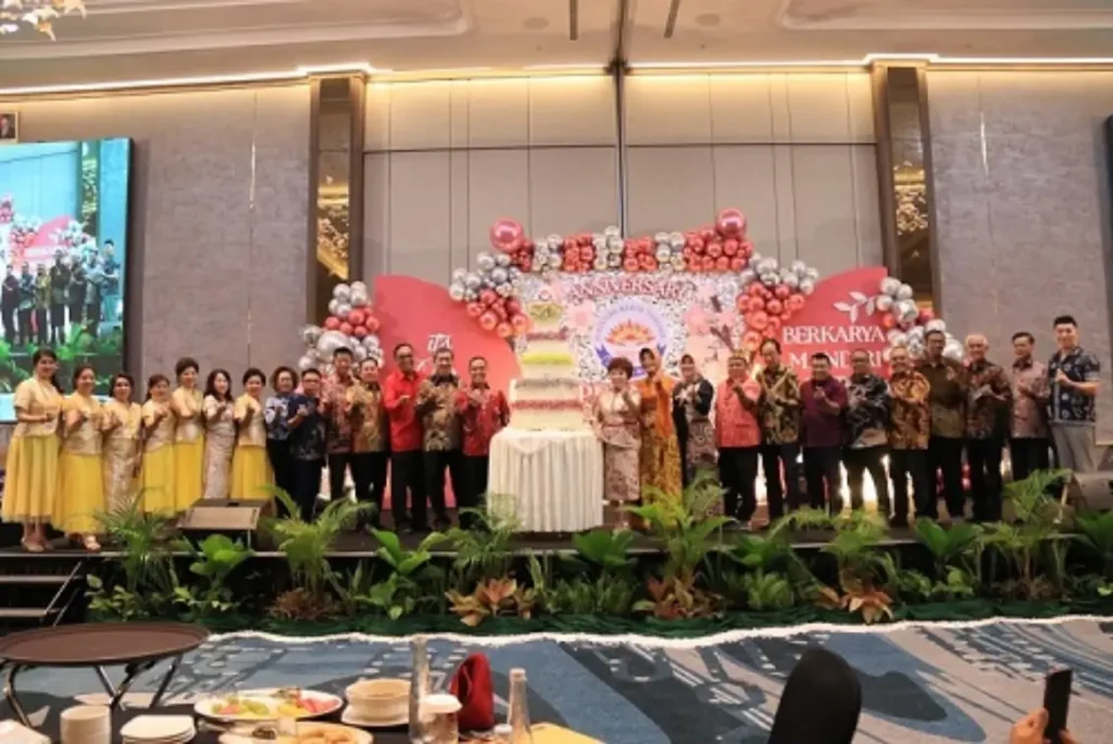 Gubernur Kalimantan Barat Ria Norsan menghadiri peringatan 12 Tahun PERWATI Kalbar di Pontianak. (MC Kalbar)