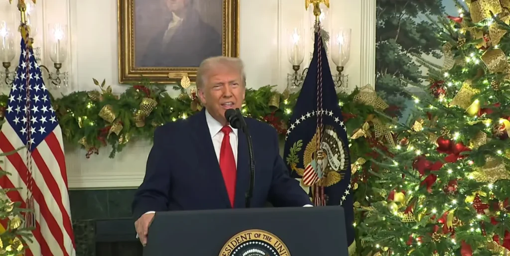 Presiden Amerika Serikat Donald Trump menyampaikan kebijakan perluasan travel ban AS dalam pernyataan resmi Gedung Putih. (x.com/RapidRon1LE)