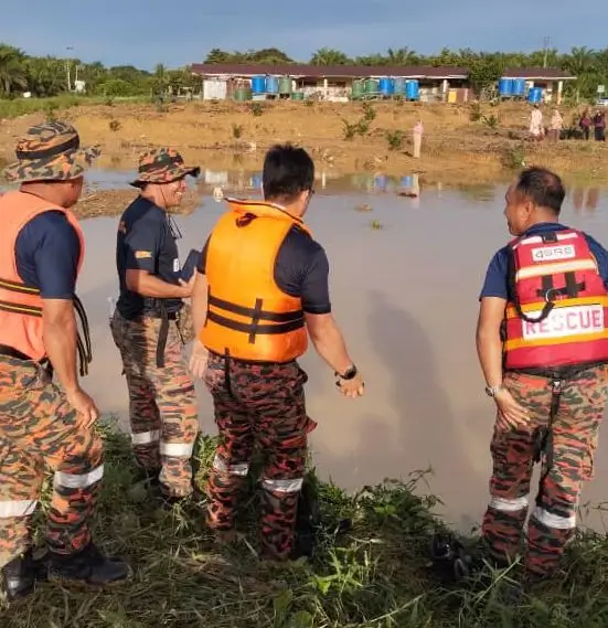 Dua remaja terseret arus dan tenggelam di sungai Sarawak.