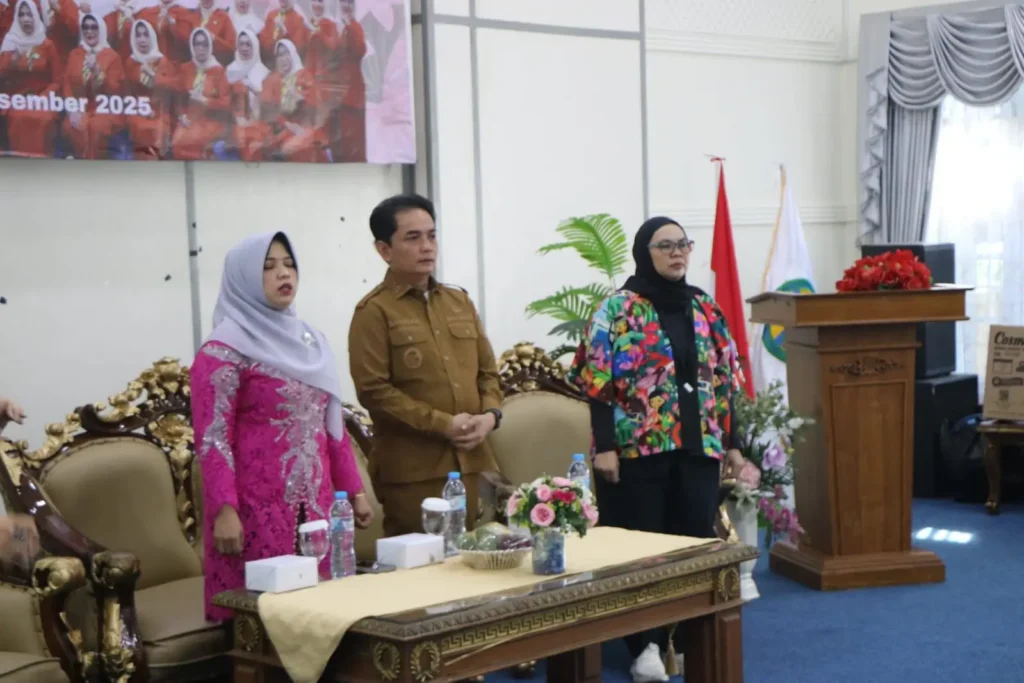 Talkshow GOW Kota Pontianak dalam rangka Hari Anti Kekerasan terhadap Perempuan dan Hari Ibu 2025