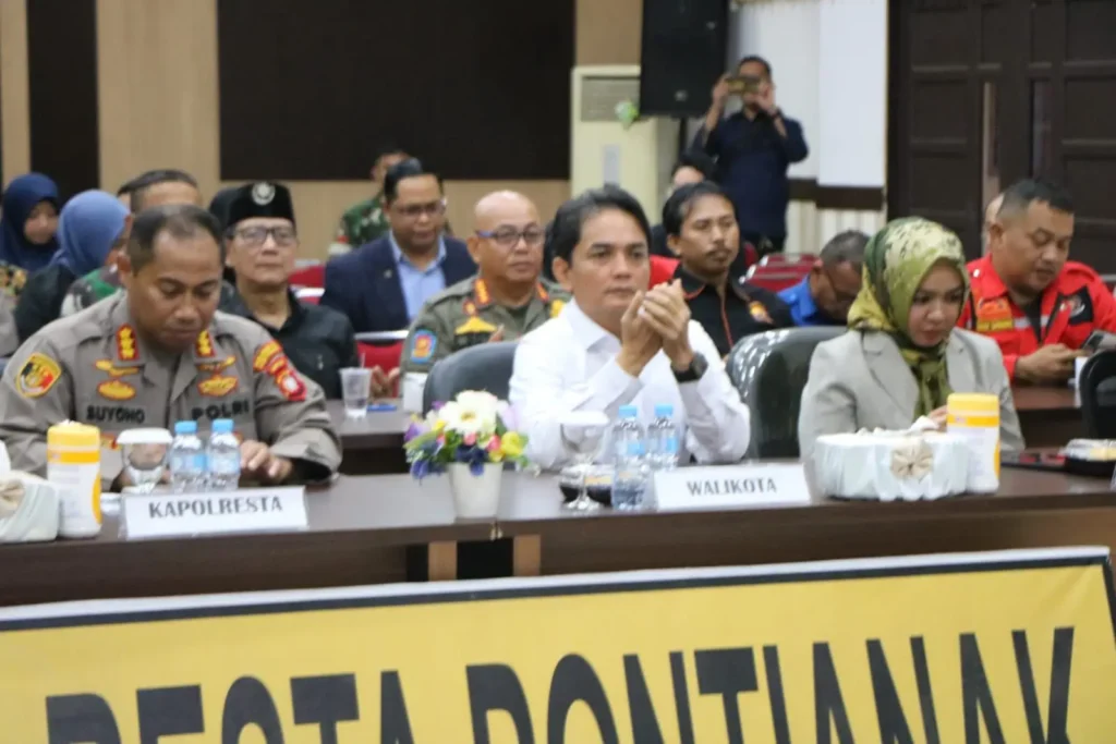 Wakil Wali Kota Pontianak Bahasan saat menghadiri rapat koordinasi lintas sektoral yang digelar Polresta Pontianak.