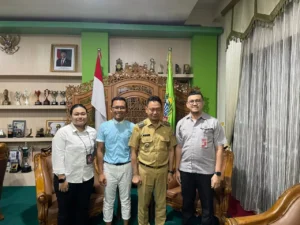 ⁠Wali Kota Pontianak Edi Rusdi Kamtono saat menerima kunjungan dari Perwakilan dari Lion Air Group.