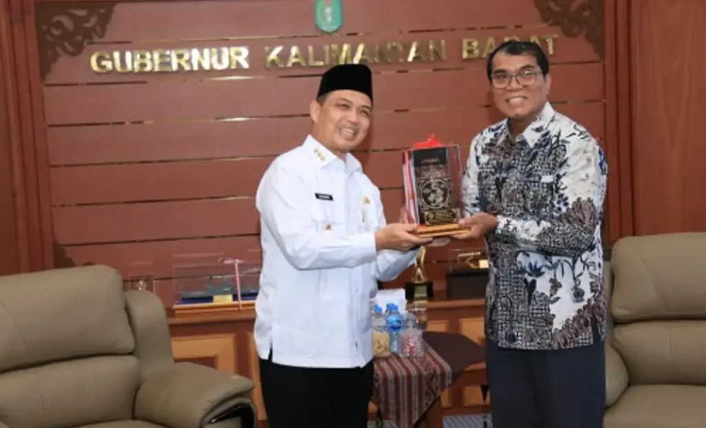 Gubernur Kalbar Ria Norsan menerima audiensi Kepala Pengadilan Tinggi Kalbar, Y.M.F. Willem Saija, menjelang tugasnya di Komisi Yudisial RI. (MC Kalbar)