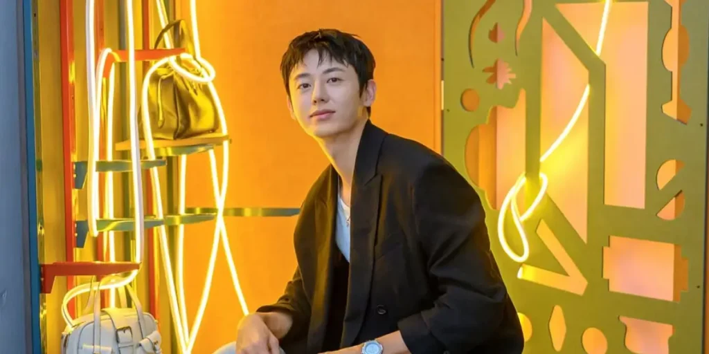 Lee Ji Hoon resmi bergabung dengan FN Entertainment. (instagram/@88leejihoon)