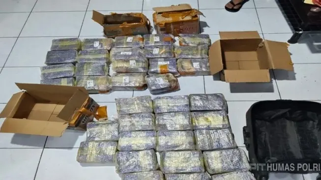 Barang bukti sabu seberat 5 kilogram hasil pengungkapan kasus penyelundupan di Langkat. (Dok. Humas Polri)