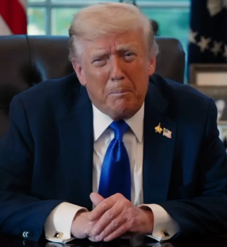 Presiden Amerika Serikat Donald Trump memberikan pernyataan terkait Kolombia dan Venezuela di atas pesawat Air Force One. (instagram.com/realdonaldtrump)