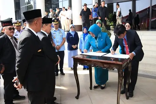 Penandatanganan komitmen bersama TP PKK Kalbar dan Dinas Perkim terkait pendataan RTLH.