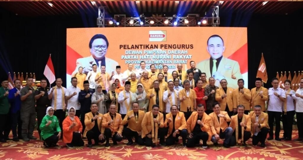 Gubernur Kalimantan Barat Ria Norsan menghadiri pelantikan DPD Partai Hanura Kalbar periode 2025–2030. (instagram.com/adpim.provkalbar)