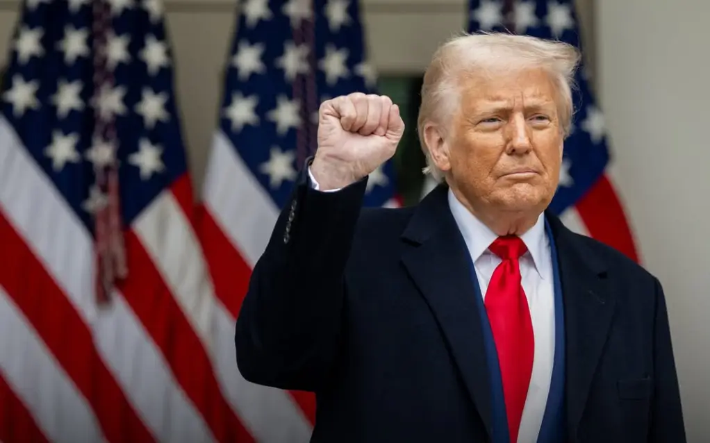 Presiden Amerika Serikat Donald Trump menyampaikan kebijakan penangguhan visa imigran dalam konferensi pers di Gedung Putih. (instagram.com/whitehouse)